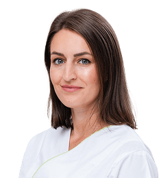 Žena v bielom plášti